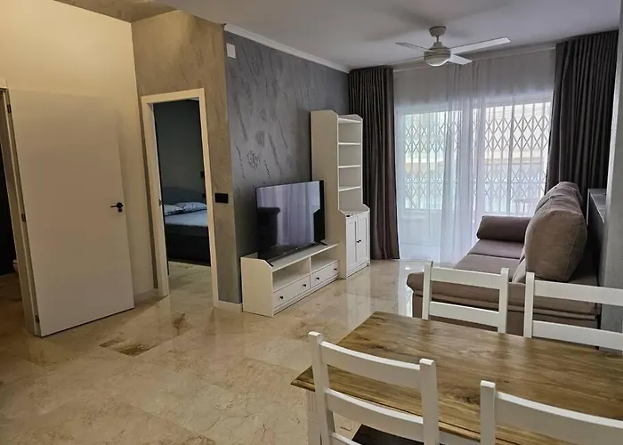 Modern 3 Bedrooms Apartment